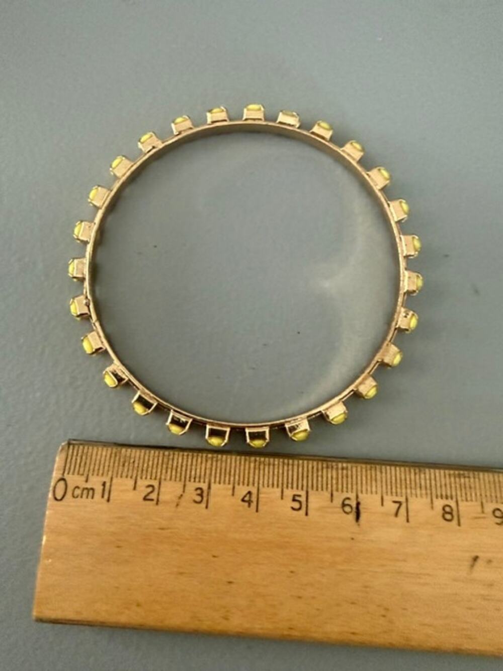 BRACELET -GOLD TONE METAL WITH TOUCH OF YELLOW
